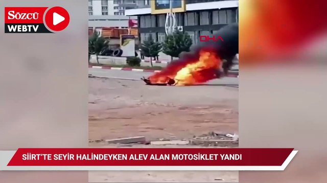 Siirt’te seyir halindeyken alev alan motosiklet yandı