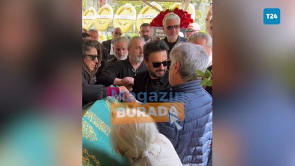 Tarkan, annesini son yolculuğuna uğurladı