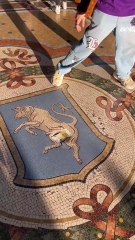 Aka7even sta tornando, il video virale a Milano