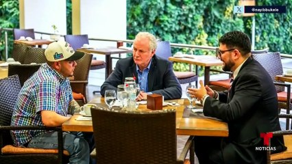 El senador demócrata Chris Van Hollen se reúne con Kilmar Abrego en El Salvador - Noticias Telemundo