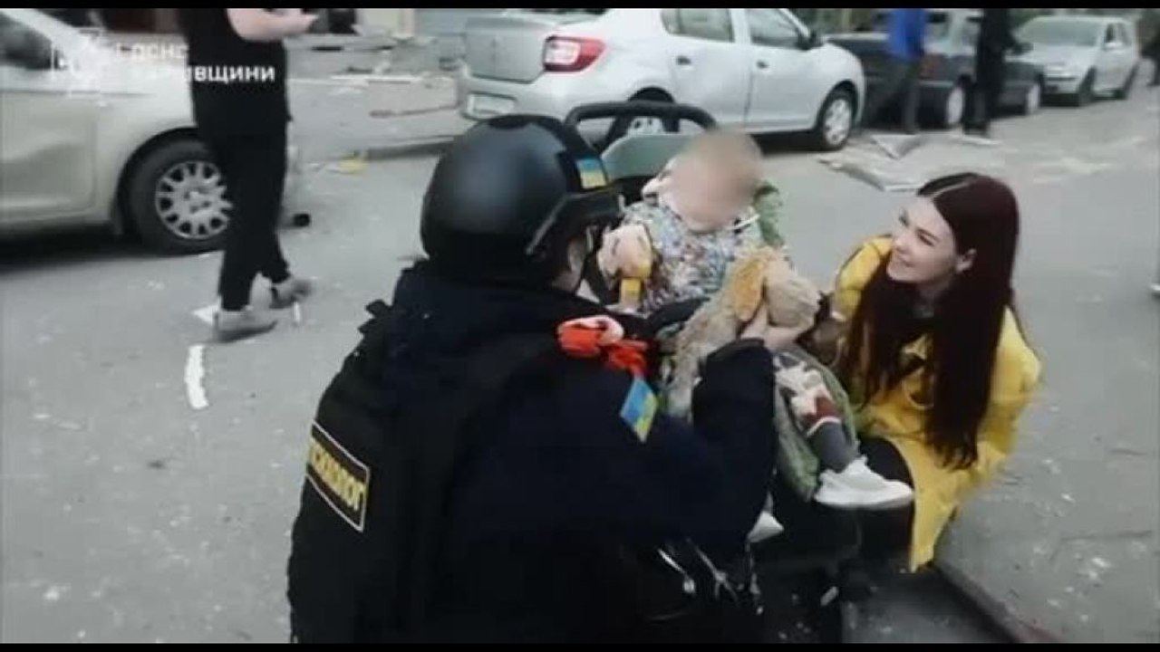 Ucraina, attacchi russi su Kharkiv e Sumy dopo il vertice di Parigi