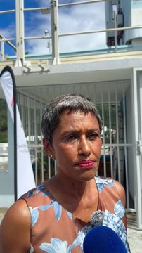 Ericka Bareigts inaugure l'ascenseur panoramique du Bas de la Rivière