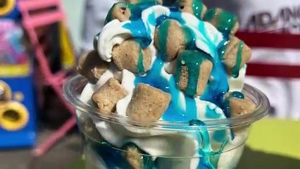 I tried a mega ice cream at Truly Scrumptious, Freckleton