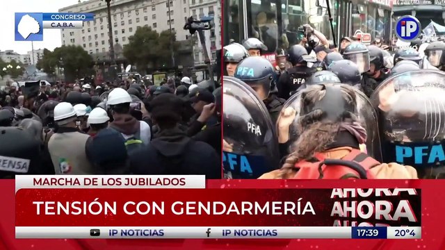 Tiraron gases y se llevaron detenido a un hombre en Congreso.