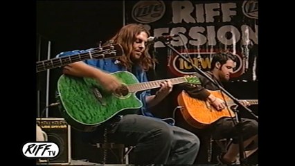 Riff Sessions: Seether "69 Tea"