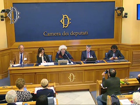 Roma - La farsa della consultazione sulle nuove linee guida nazionali per la scuola - Conferenza stampa di Elisabetta Piccolotti (17.04.25)