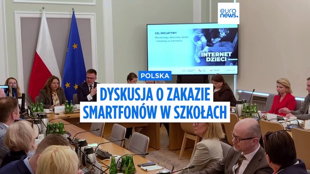 Marszałek Sejmu: ban na smartfony w podstawówkach jeszcze w tym roku