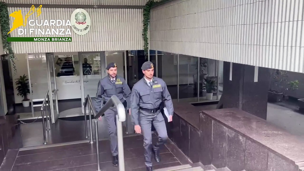 GdiF MONZA BRIANZA: SEQUESTRO PREVENTIVO DI UN MILIONE E MEZZO DI EURO E MISURA CAUTELARE DI INTERDIZIONE DAI PUBBLICI UFFICI NEI CONFRONTI DI UN CURATORE BRIANZOLO. LOMBARDIA (17.04.25)