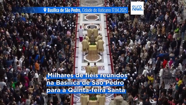 Fiéis dão início às celebrações da Páscoa por todo o mundo, do Vaticano a Jerusalém