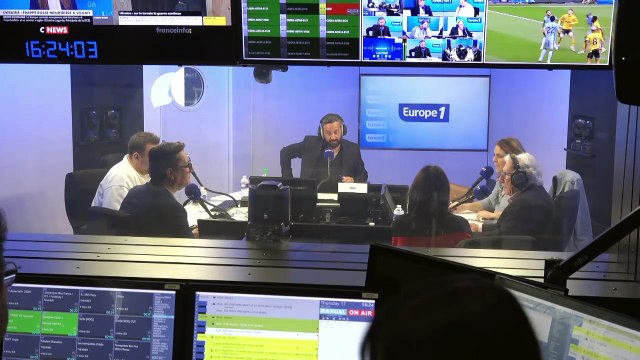 Cyril Hanouna - «Hier, tu as Benzema en 9, le match n’est pas du tout le même [Real Madrid vs Arsenal]», estime Raymond Aabou