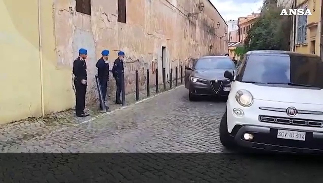 Francesco in visita a Regina Coeli: "Come vivro' la Pasqua? Come posso"