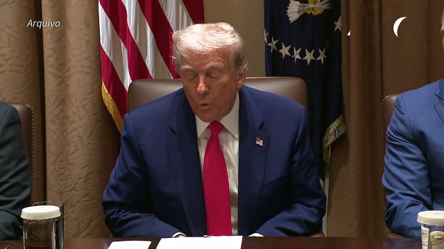 Trump ataca presidente do Fed por demora para reduzir as taxas de juros