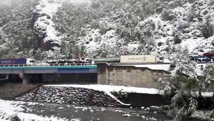 الثلوج تعرقل حركة النقل في جبال الألب الفرنسية