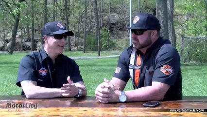 Bike Nights at Stingers and Road Glide Vs. Street Glide