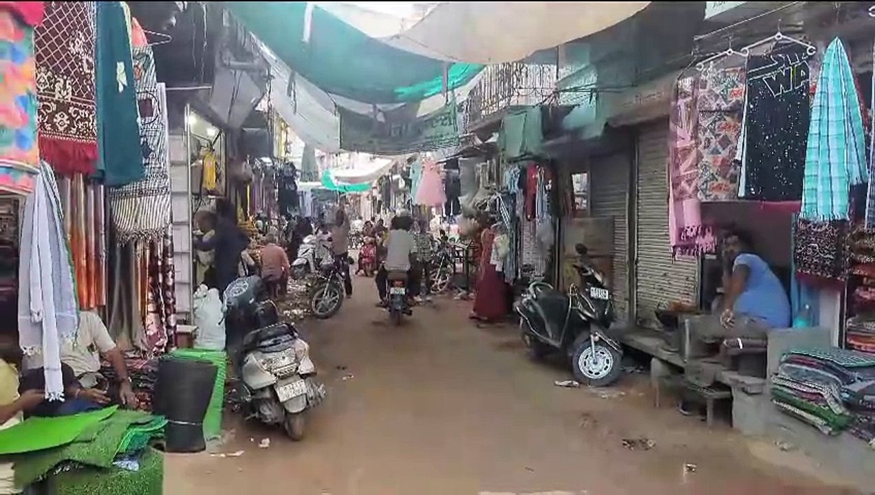 ग्रीन टेक्स के नाम पर करोड़ों की वसूली कर आम को...