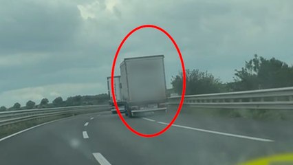 Graban cómo iba conduciendo un camionero en la A-2 bajo los efectos del alcohol