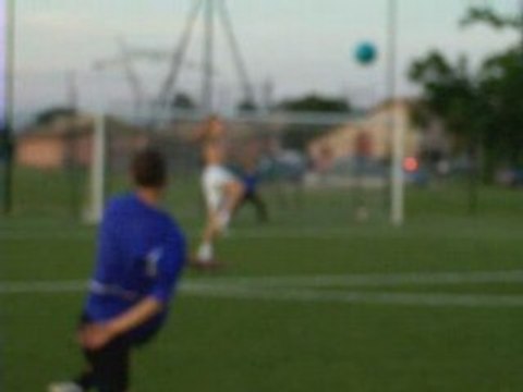 coup franc de ouf (lucio)