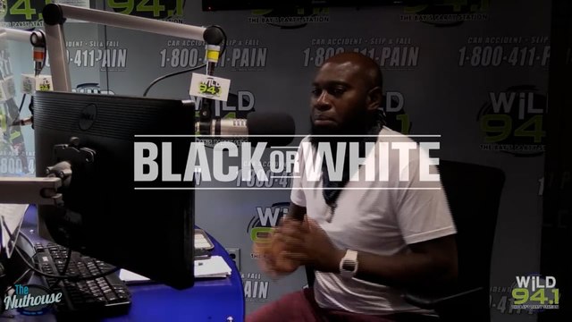 Black or White: IG model disguised at cat-woman