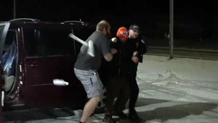 vlc-record-2025-04-17-17h59m40s-Me and a Cop Take Child Rapist To The Ground When He - Predator -02.mp4-