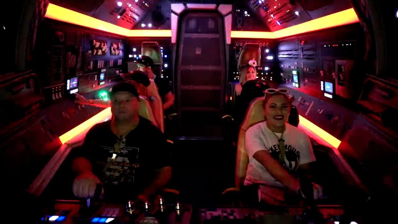 Star Wars Galaxy's Edge - Millennium Falcon : Smugglers Run