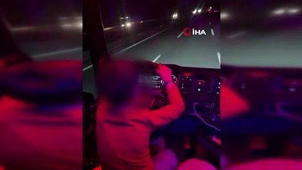 Yürekleri ağza getiren görüntüler:  Küçücük çocuğa tır kullandırdı!