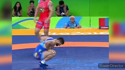 Why wrestlers have to arch their backs when on four