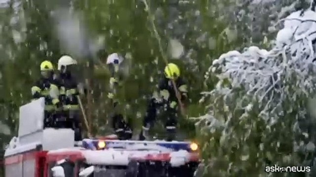 Maltempo, forti nevicate sulle alpi tra Svizzera, Italia e Francia