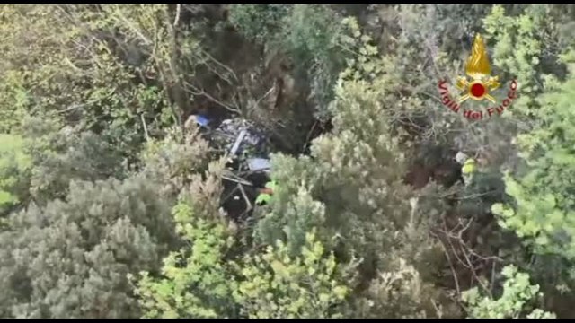 Faito, il luogo dove si è staccata la funivia, recuperati i 4 corpi