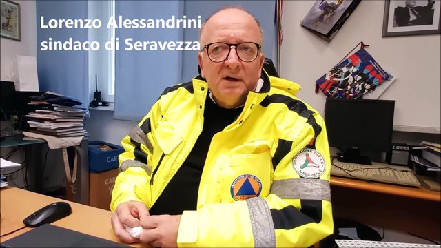 Maltempo, Versilia flagellata dalla pioggia: numerose frane, paesi isolati