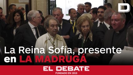 Sevilla ovaciona a la Reina Sofía tras ver pasar al Señor del Gran Poder