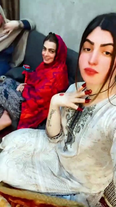 Pakistani shemale dannce party