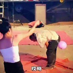 Hilarious Compilation: The Funniest Prank Compilation of 2025 Try Not to Laugh Challenge爆笑合集  最搞笑的恶作剧合集 2025  尽量不要笑挑战 #疯狂搞笑视频 #看完不笑算我输 #今天你笑了吗 #万万没想到 #不信你不笑