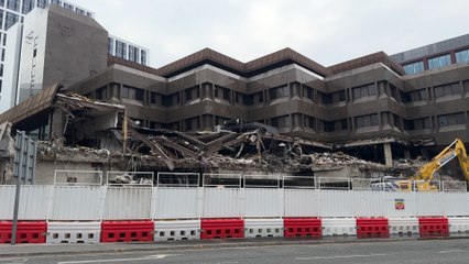 Former Yorkshire Bank headquarters demolition on Merrion Way underway in Leeds City Centre