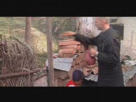 Des pretres catholiques en mission (2/3)