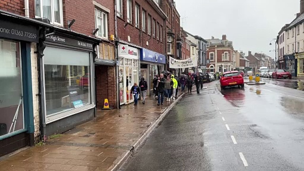 The procession on Crediton High St during Good Friday Walk of Witness (Will Goddard, Crediton Courier)