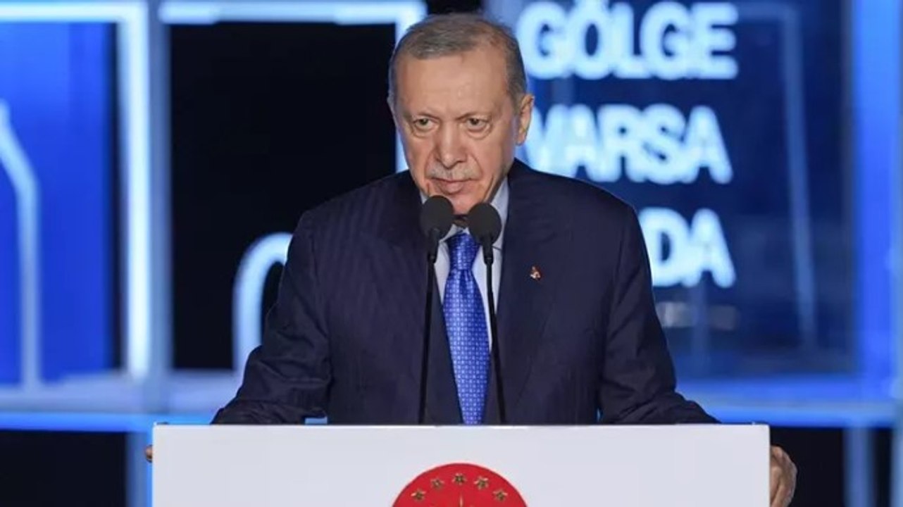 Cumhurbaşkanı Erdoğan: Ana muhalefet sanatçıları fişledi
