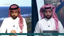 إعلامي سعودي يفقد وعيه على الهواء مباشرة