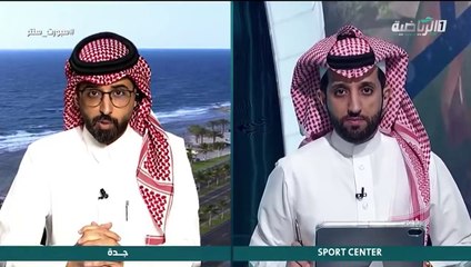 إعلامي سعودي يفقد وعيه على الهواء مباشرة
