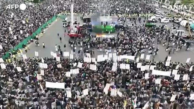 Yemen, mega-manifestazione Houthi contro gli Usa e in sostegno a Gaza