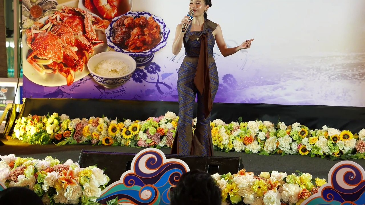 Hua Hin Market Village - Nuch Wilawan นุช วิลาวัลย์ 01