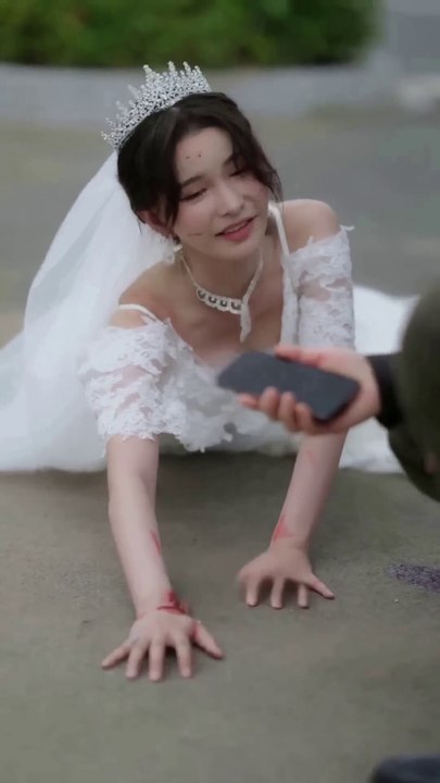 Betrayed Cinderella: Forced to Marry Her Enemy, but He Loves Her More Than Ever