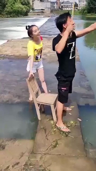 Following gys