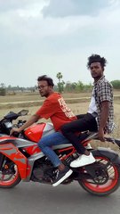 हेलमेट किधर है 🤣🤣🤣🤣