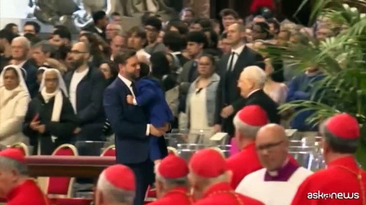 Il vicepresidente USA JD Vance ai riti del Venerdì Santo a San Pietro
