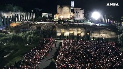 Venerdi' Santo, la Via Crucis al Colosseo