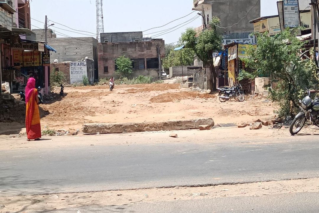 लो - फ्लोर बस स्टैण्ड परिसर बनेगा पक्का, अब नहीं भरेगा गंदा पानी