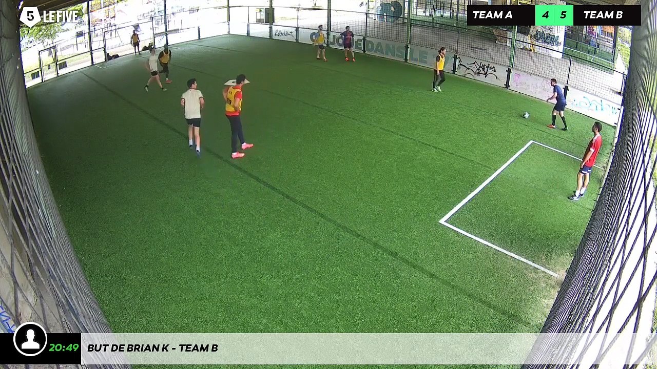 But de Brian K - Team B
