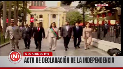 Autoridades caraqueñas realizan ofrenda floral por el 215° aniversario de la Proclamación de la Independencia