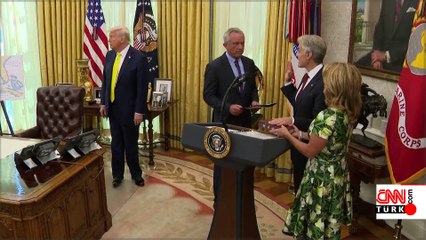 Mehmet Öz, ABD'de yemin ederek göreve başladı