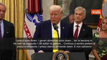 Trump: "Inflazione in calo, prezzi scendono. E non saliranno"